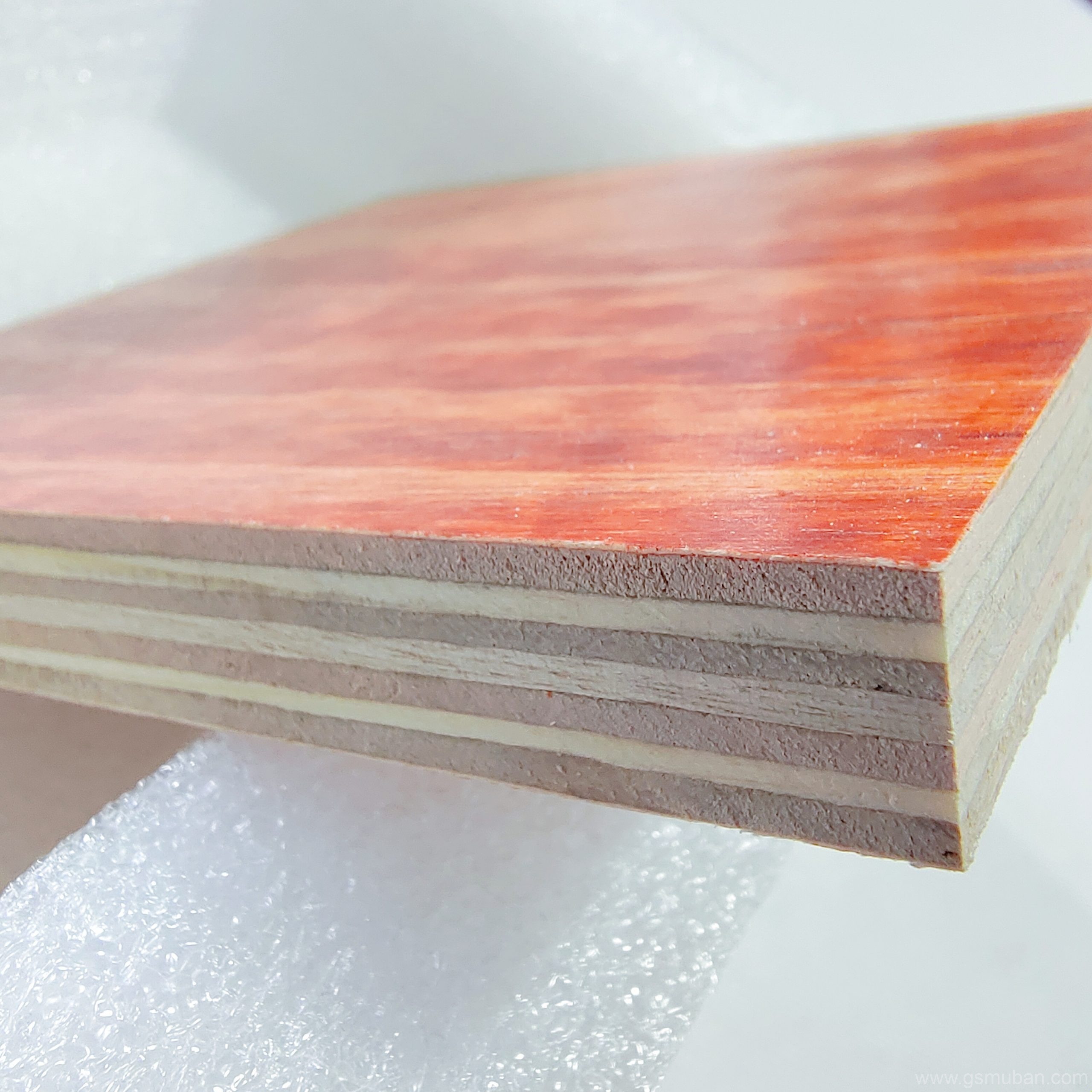 優(yōu) 質(zhì)建筑模板廠家推薦：如何選擇高性價(jià)比施工材料？